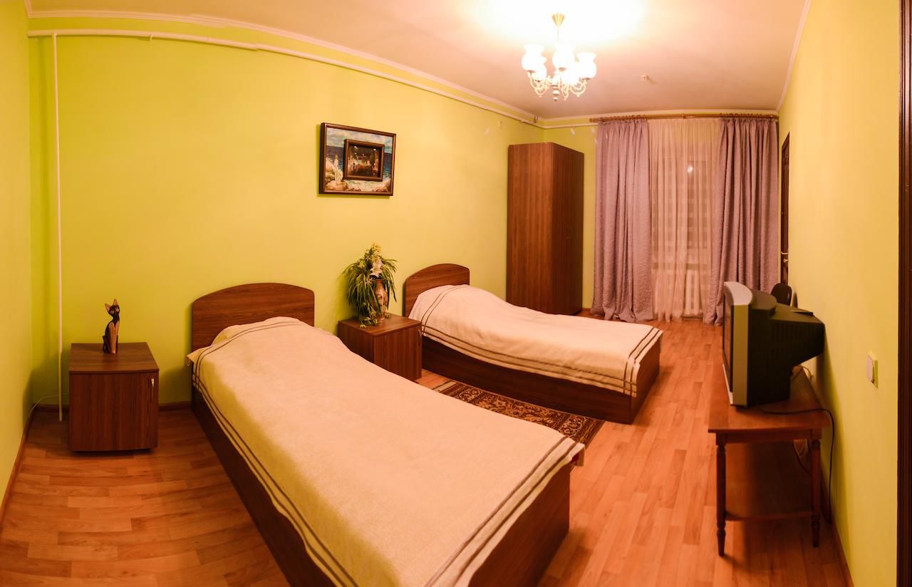 Отель Hotel Uyut Кременчуг
